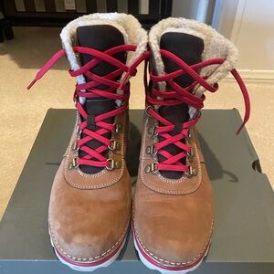 Timberland boots, size 9.5, like new